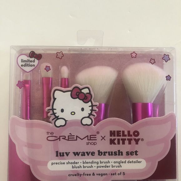Hello Kitty x the Creme Shop “luv wave brush” MAKEUP BRUSH SET + BLENDERS New - Picture 5 of 8